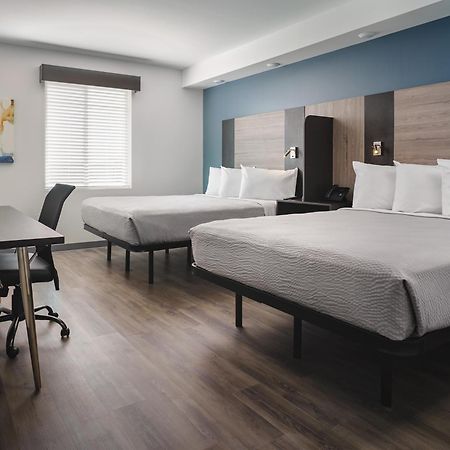 Stayapt Suites Charlotte North Хънтърсвил Екстериор снимка