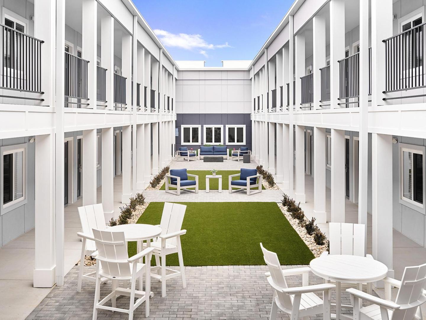 Stayapt Suites Charlotte North Хънтърсвил Екстериор снимка