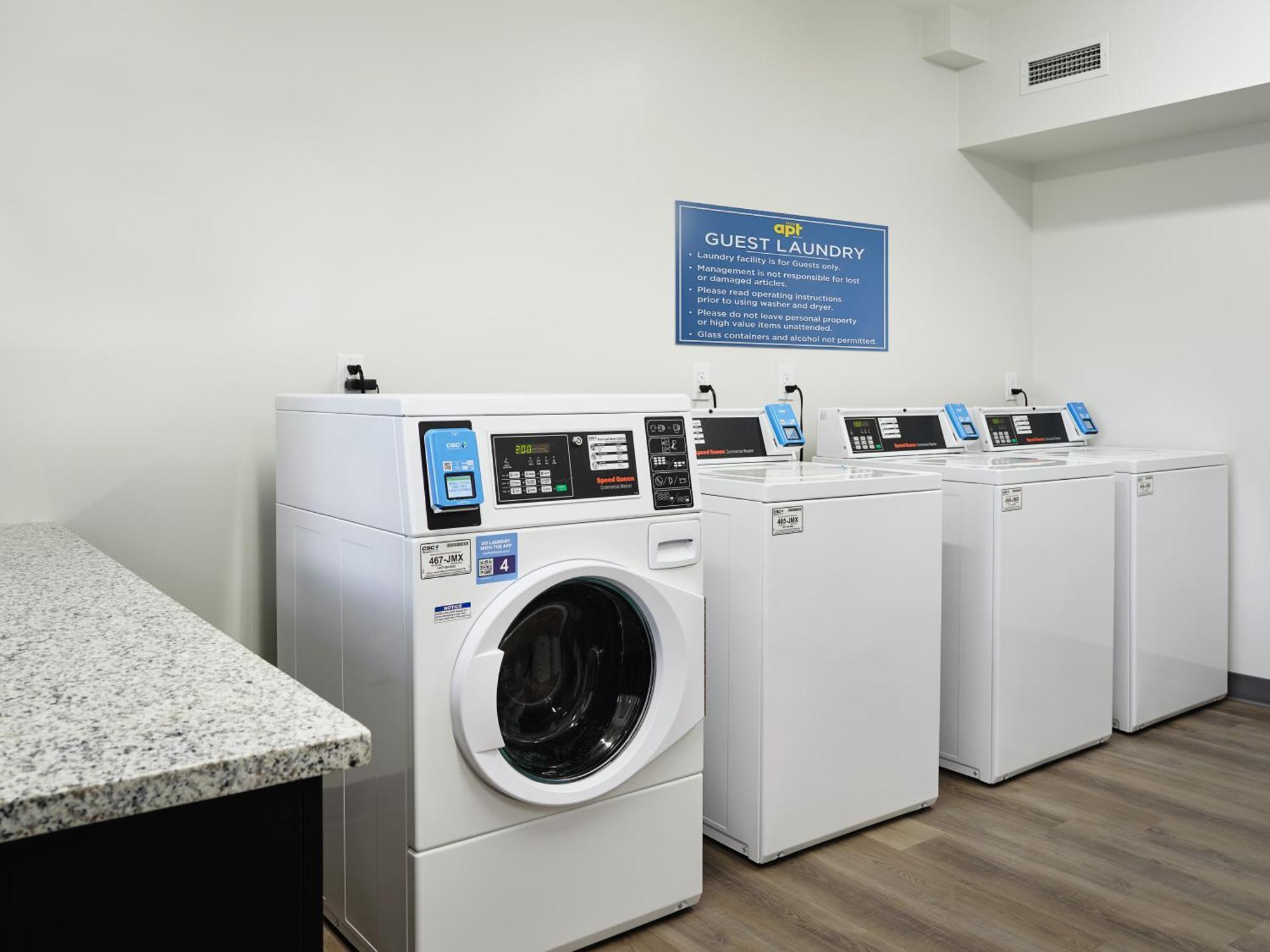Stayapt Suites Charlotte North Хънтърсвил Екстериор снимка