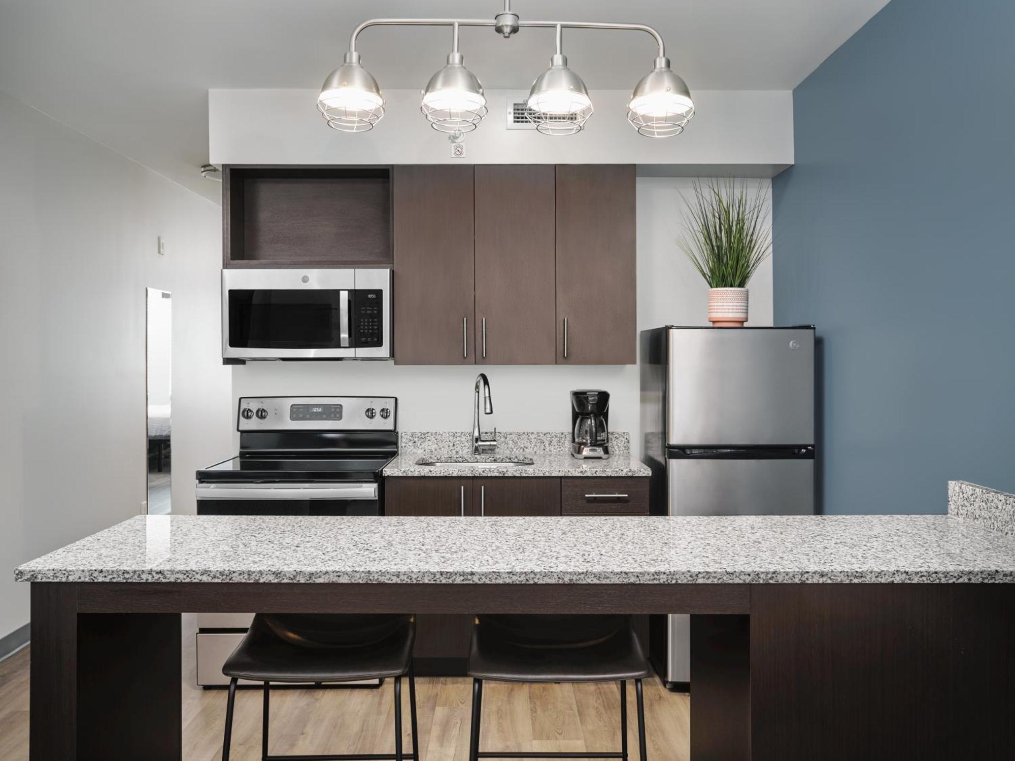 Stayapt Suites Charlotte North Хънтърсвил Екстериор снимка
